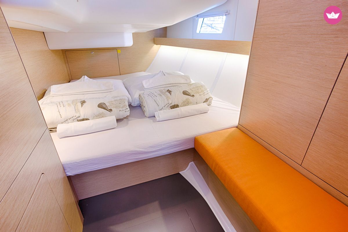 Charter Sailboat Elan 45 Impression Split