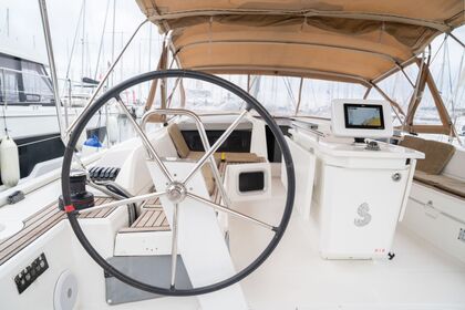 Alquiler Velero Beneteau Oceanis 51.1 Alimos