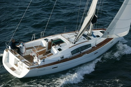 Charter Motorboat BENETEAU OCEANIS 40 Šibenik
