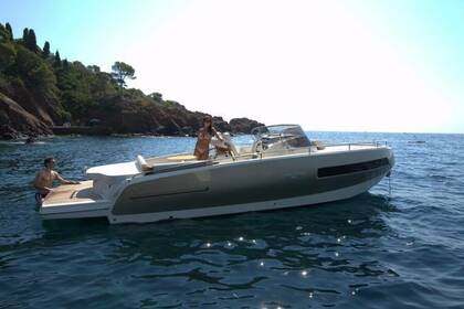 Hire Motorboat Invictus 280GT Monaco City