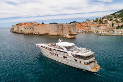 Rental Motor yacht MS Mama Marija Split
