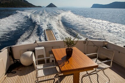 Riviera 48 Flybridge