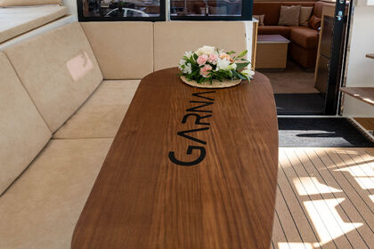 Hyra båt Katamaran Fountaine Pajot Isla 40 Villeneuve-Loubet
