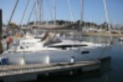 Charter Sailboat  Sun Odyssey 349 3 cab La Trinité-sur-Mer