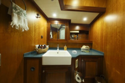 Elegant Wooden Guler for 8 Guests in Gocek