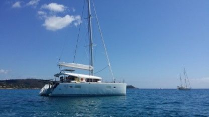 Location Catamaran Lagoon 400S2 Antibes