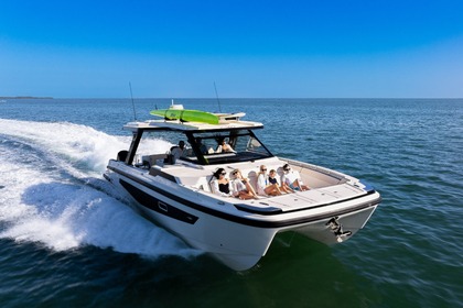 Charter Motorboat Aquila Aquila 45 Sport Cannigione