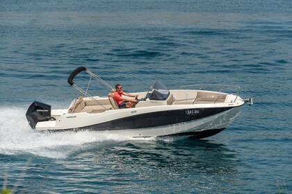 Verhuur Motorboot QUICKSILVER 755 Activ Open Trogir