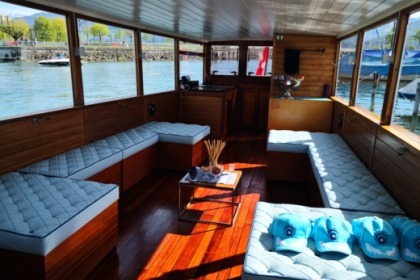 Miete Motorboot Sulzer Vintage Salon Cruiser Zürich