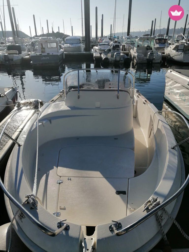 Bateau à moteur Cap camarat 545 wa 90cv 2