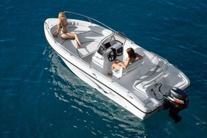 Charter Motorboat Ranieri 19 Salerno