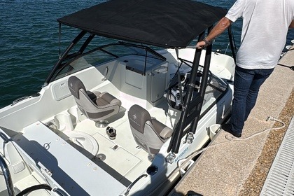 Rental Motorboat Jeanneau Cap Camarat 5.5 bowrider Beaulieu-sur-Mer