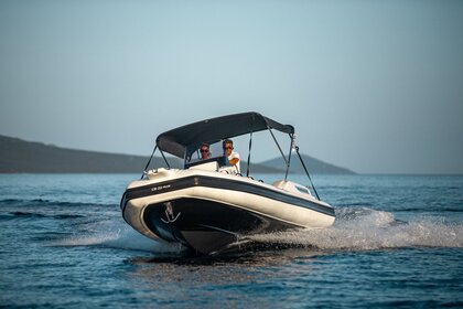 Charter RIB Joker Boat Clubman 22 Croatia