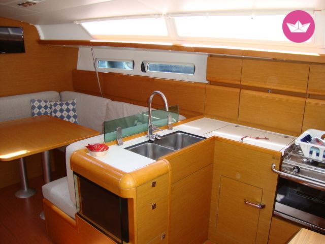 Charter Sun Odyssey 419