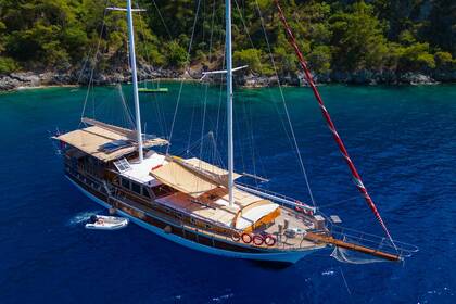 Secure Your Summer 2026 Escape — Traditional Aegean Gulet Charter for Up to 16 Guests | Early Booking Advantage