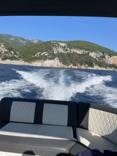 Abbazia Motorboat Grandezza 25 S alt tag text