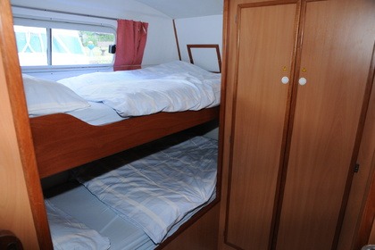 Ενοικιάστε αυτό το 37 N πλωτό