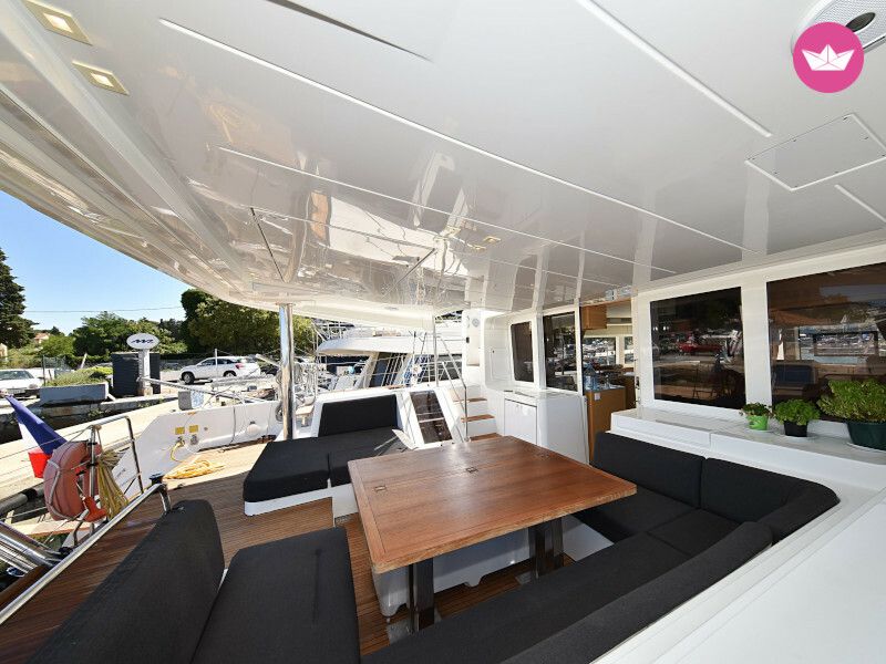 Huren Lagoon Lagoon 52