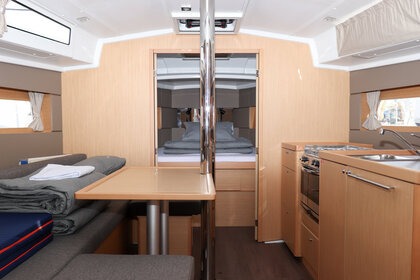 Enjoy the Croatian winds with Oceanis 38.1