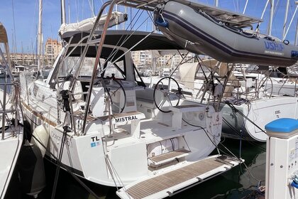 Location Voilier  OCEANIS 35.1 - MISTRAL Hyères