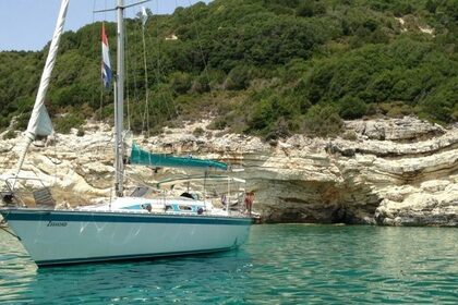 Rental Sailboat Friendship Yachts 33 Corfu