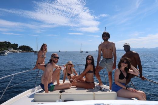 Антиб Motorboat Jeanneau Prestige 34 alt tag text