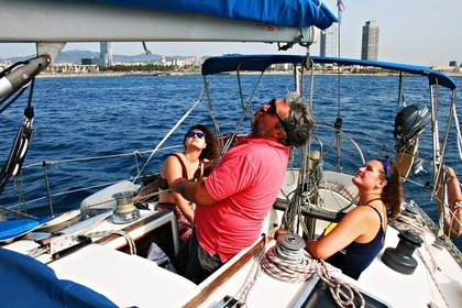 Discover Why Sailing with Us in Barcelona is the Best Choice