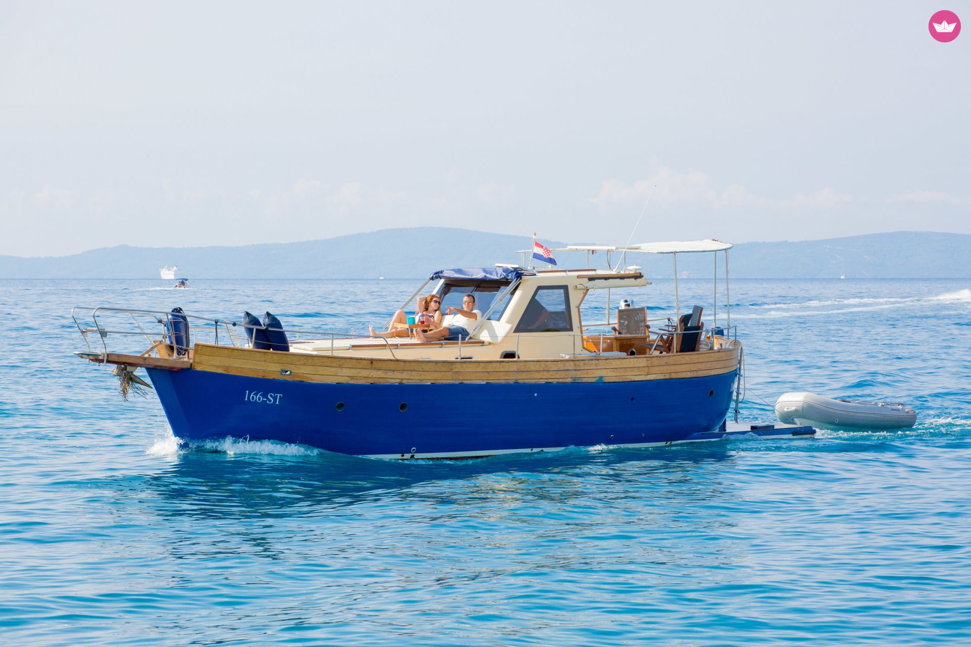 Motorboat Traitional Croatian Boat Leut Vagabundo for hire