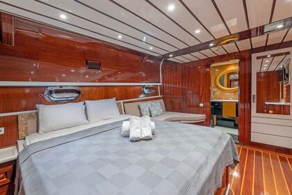Elegant 42 meter gulet with 7 cabins