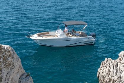Rental Motorboat Jeanneau Cap Camarat 7.5 CC Split