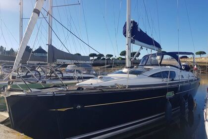 Charter Sailboat  Sun Odyssey 42 DS Quiberon