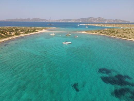 Paros Motorboat Saxdor 32 GTO alt tag text