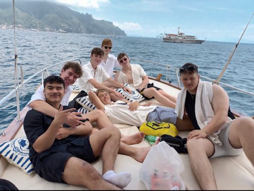 Амальфи Motorboat Apreamare Smeraldo 8 carburante e skipper incluso alt tag text