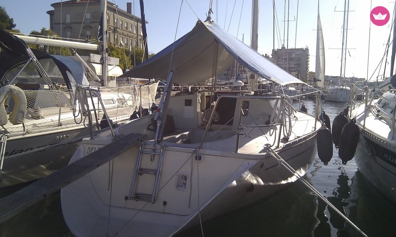 Charter Sailboat Elan 31 S Zadar