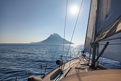 Noleggio Barca a vela Grand Soleil Grand Soleil 43 Procida