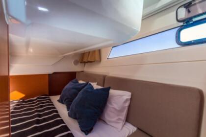 LOUE MERRY FISHER 855, 8 PERS