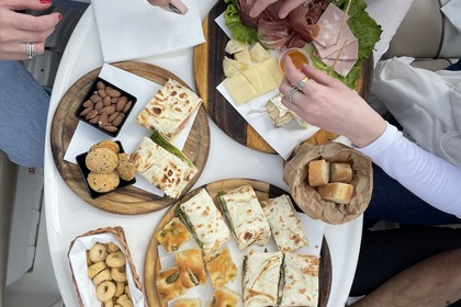 Como Boat Tour Rent a Boat