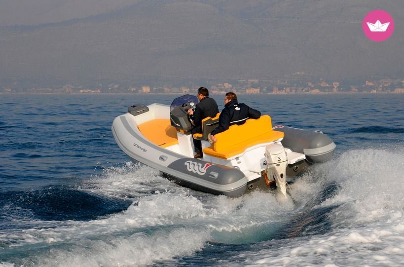Mv 18 Technology in Trogir for hire