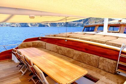 wonderful classic gulet for 16 guests