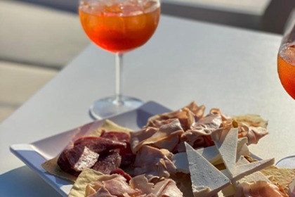 PAX ABYSSI: catamarano con opzione chef privato