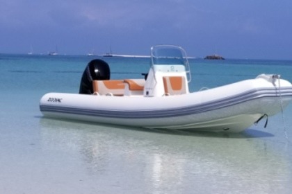 Hire RIB Zodiac Medline Larmor-Plage