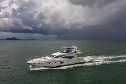 Noleggio Yacht a motore Azimuth 68 PLUS Phuket