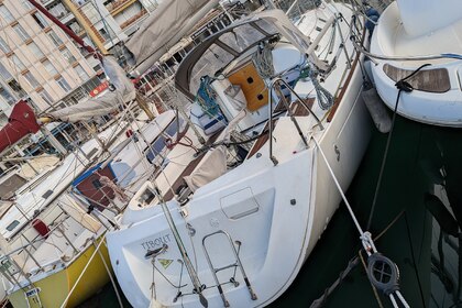 Location Voilier Beneteau First 31.7 Toulon