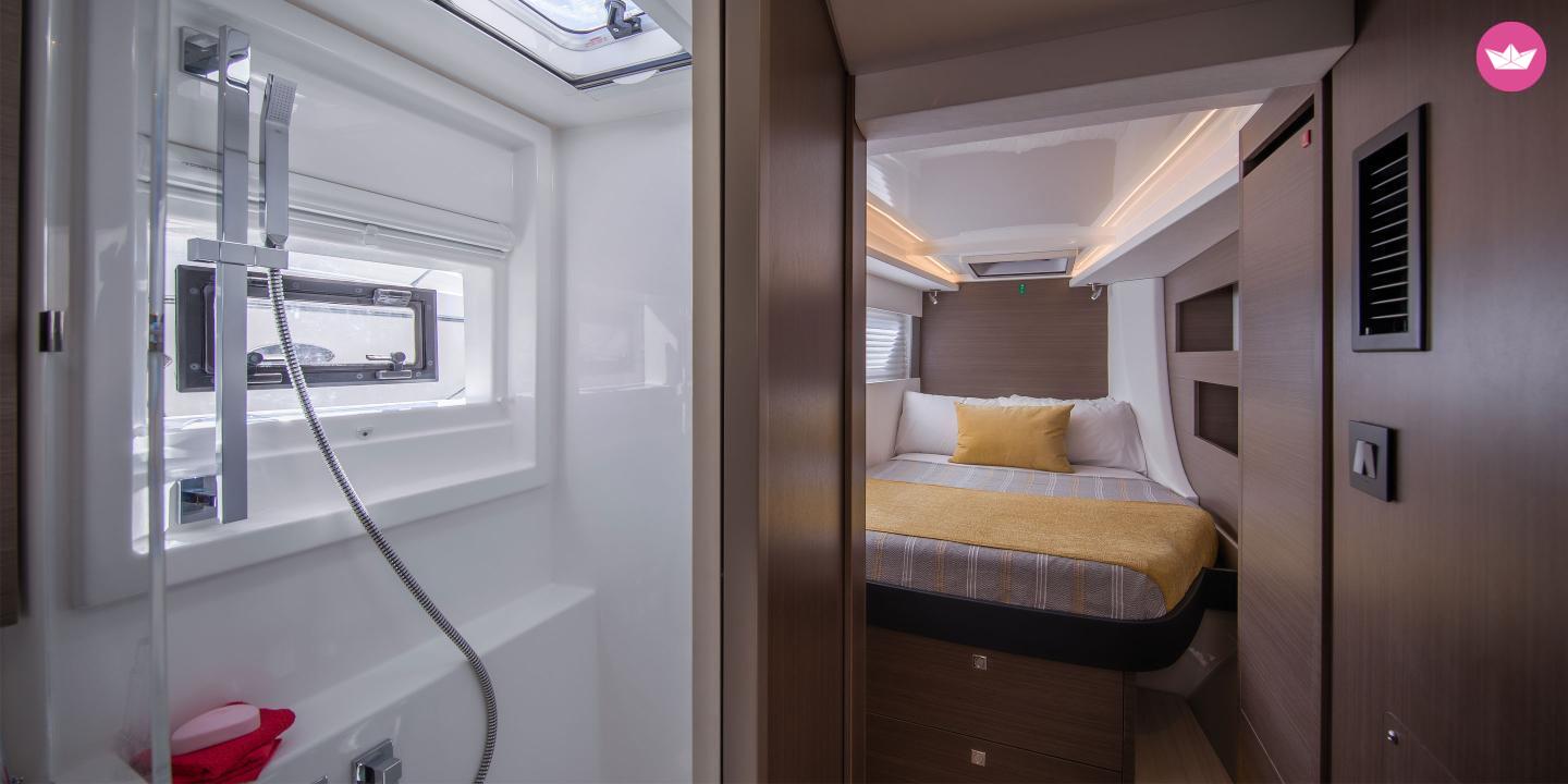Catamaran Fountaine Pajot Moorings 4200/3/3 12m 3