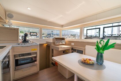 Location Catamaran Lagoon-Bénéteau Lagoon 40 - 4 + 2 cab Kaštel Gomilica