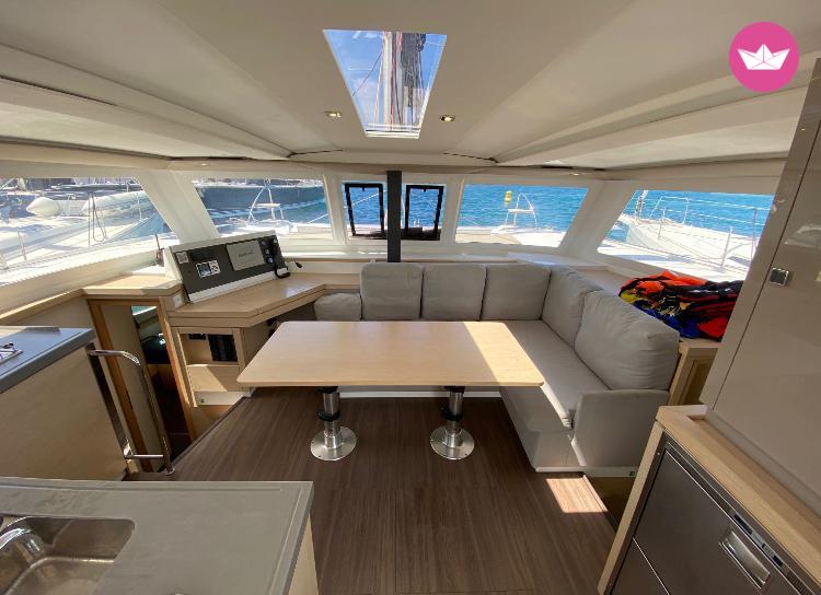 Fountaine Pajot Lucia 40