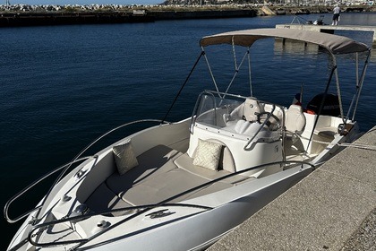 Hire Motorboat Quicksilver 635 Commander Marseille