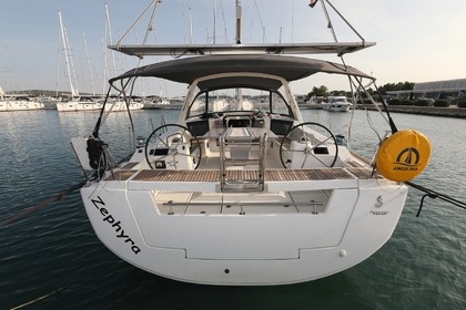 Hyra båt Segelbåt Beneteau Oceanis 45 - 4 cab. Sukošan