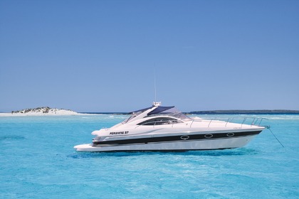 Noleggio Barca a motore Pershing 37 Ibiza