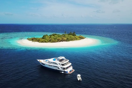 Czarter Jacht motorowy Maldives yacht 110 Malediwy